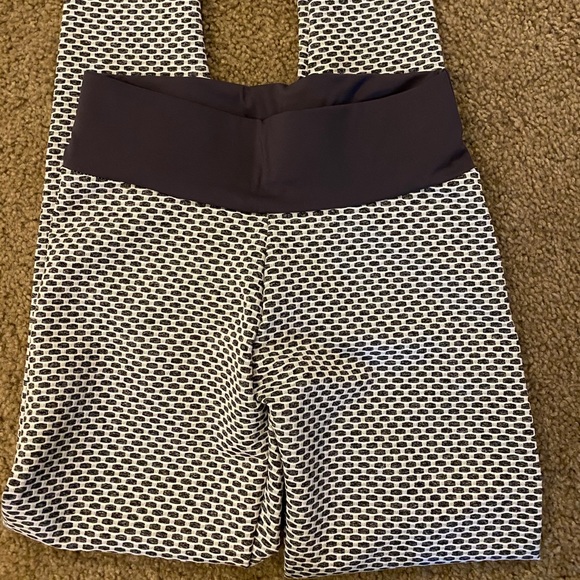 Pants - TIK TOK Butt Leggings